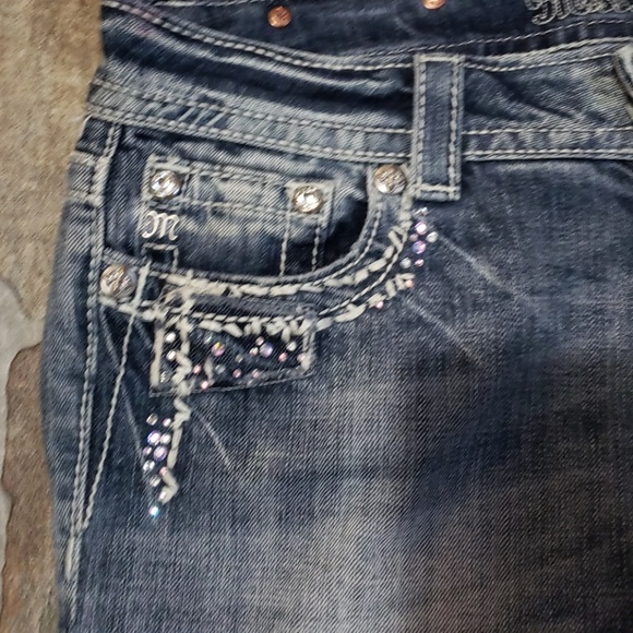 Miss me Jean's - Picture 3 of 8